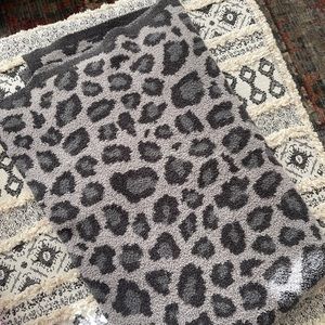 Brand new Barefoot dreams blanket